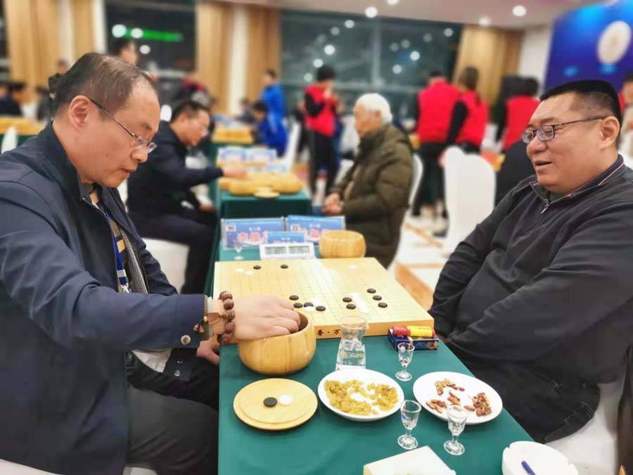 双打吃围棋故事_关于围棋的故事_互相打吃的围棋故事