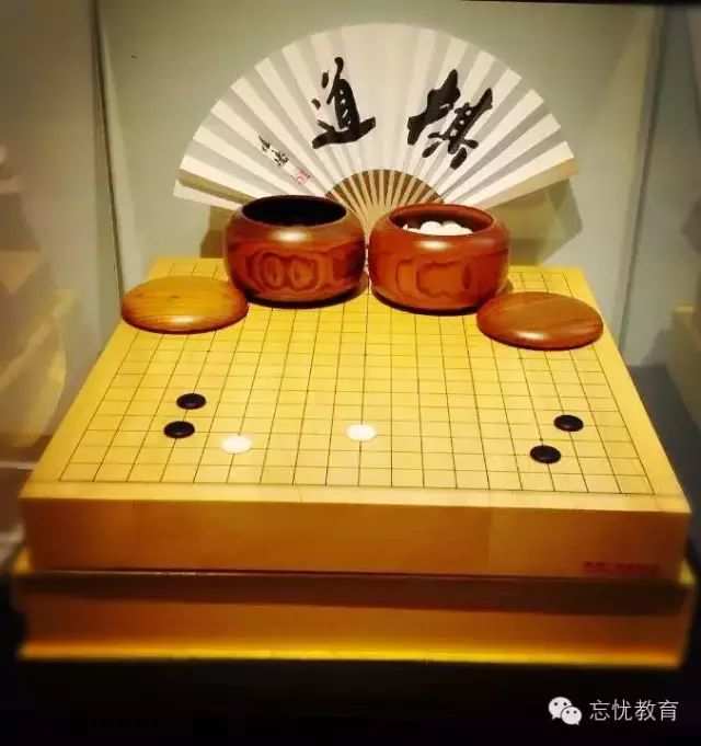 关于围棋的故事_互相打吃的围棋故事_双打吃围棋故事