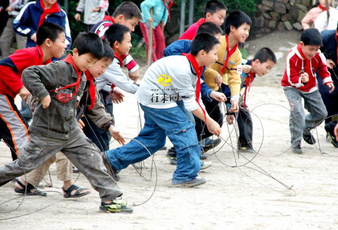 滚铁圈游戏规则_滚铁圈_游戏 滚铁圈玩法