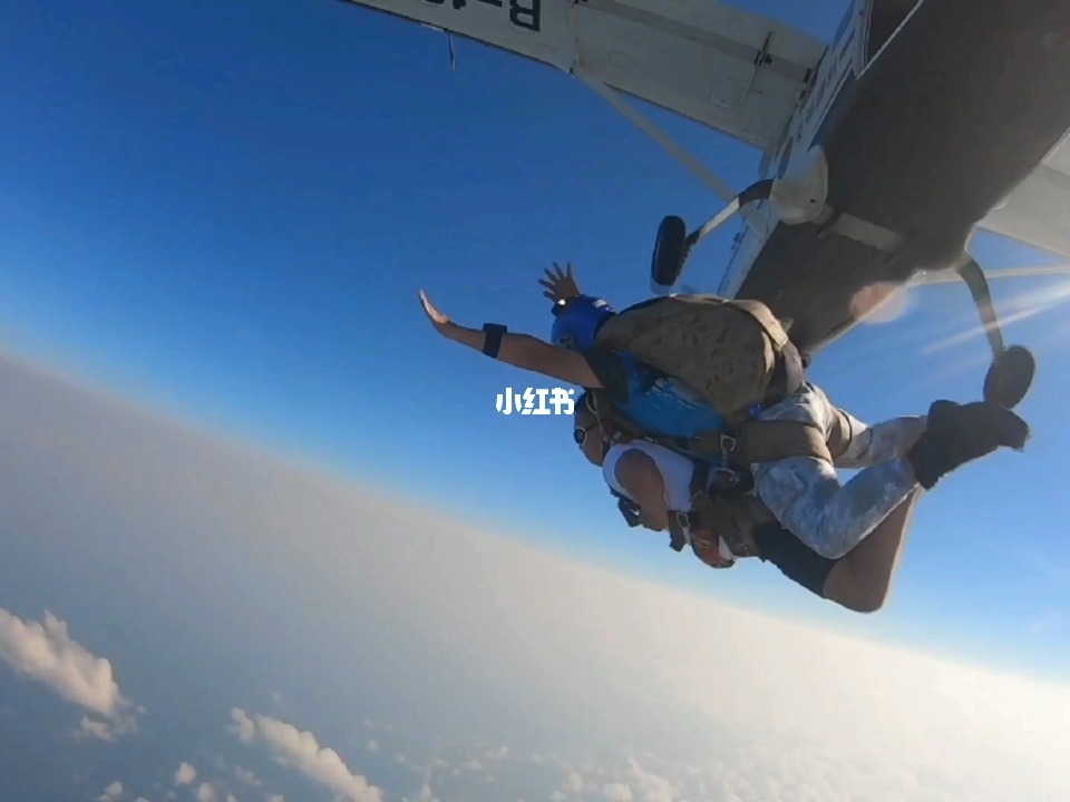 诺基亚自带游戏大全_诺基亚6108自带的游戏sky dive_诺基亚自带游戏闯关类