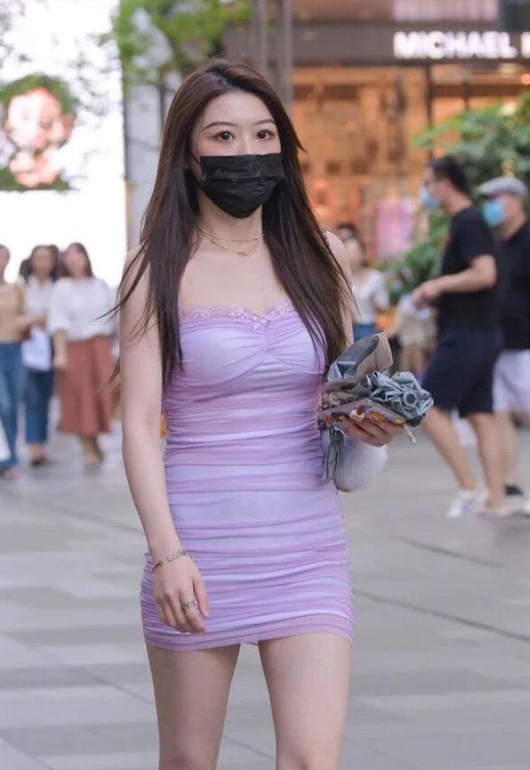 炮娘：个性魅力的虚拟女孩，展现不同魅力与故事